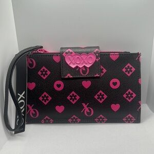 XOXO Black and Pink Geometric Wristlet Clutch